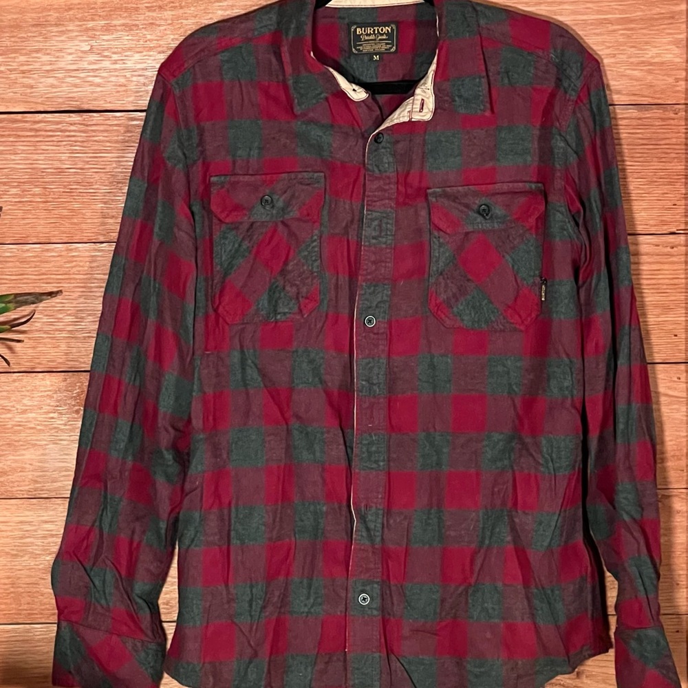 BURTON Size M Flannel